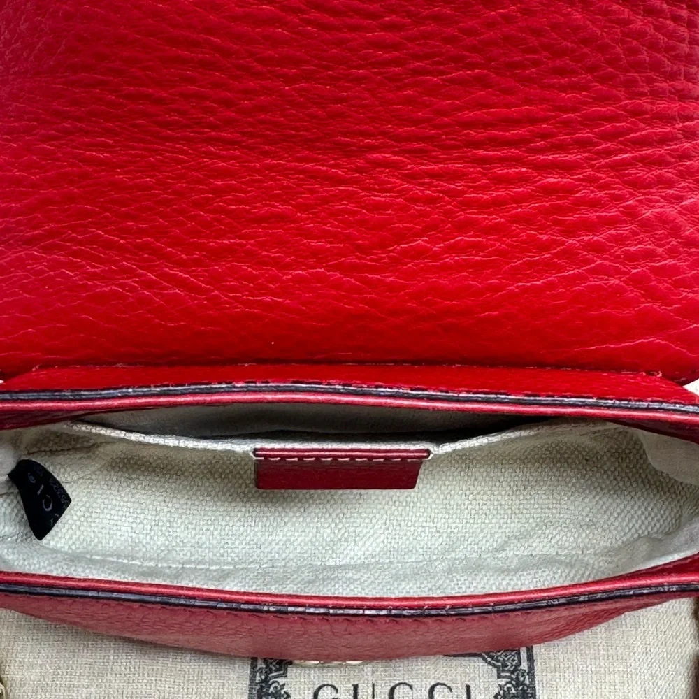 💯 Authentic Gucci Red Soho Small Crossbody Bag with Iconic GG Logo - Picture 7 of 10